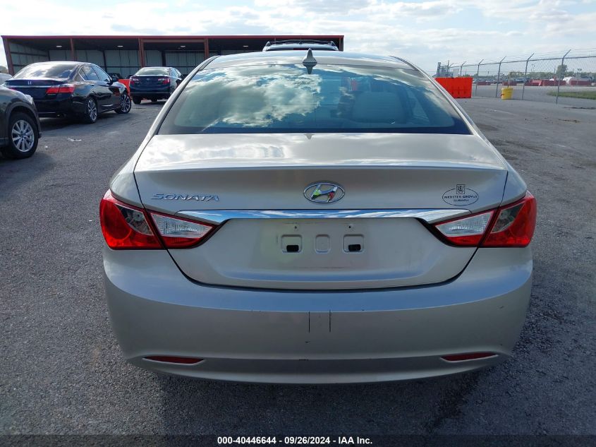 5NPEB4AC0BH042786 2011 Hyundai Sonata Gls