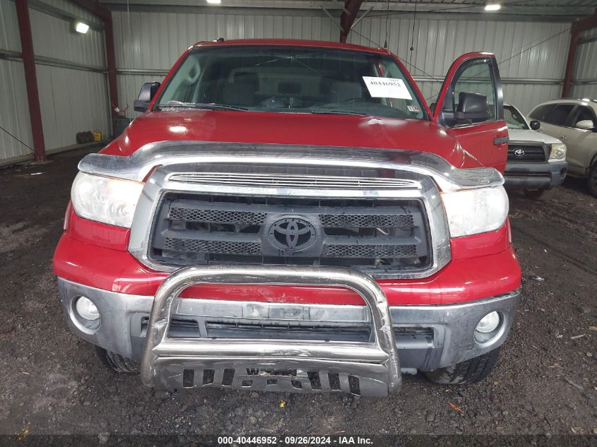 2012 Toyota Tundra Grade 5.7L V8 VIN: 5TFDY5F10CX252401 Lot: 40446952