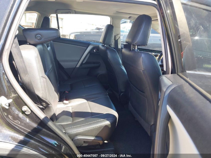 2T3WFREV3HW320874 2017 Toyota Rav4 Xle