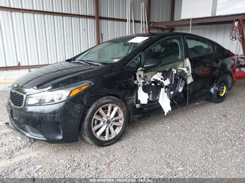 3KPFL4A7XHE142735 2017 KIA FORTE - Image 2