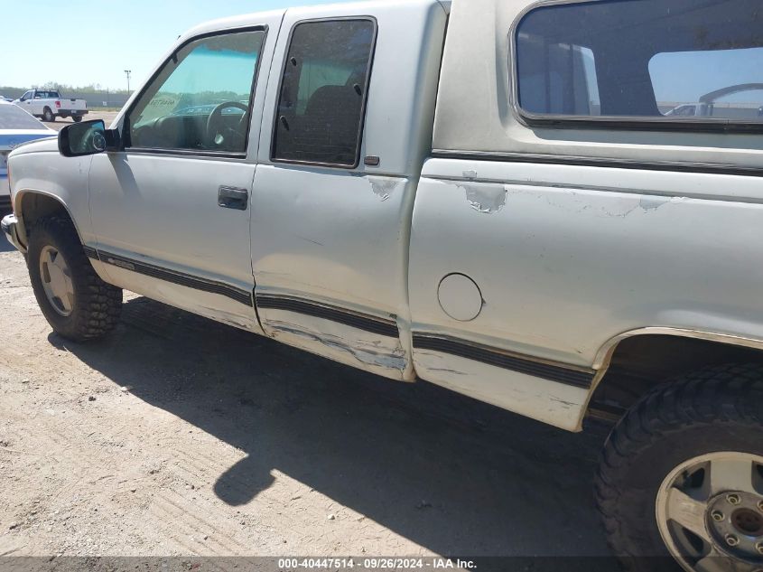 1998 Chevrolet K1500 Fleetside VIN: 1GCEK19R4WR124025 Lot: 40447514