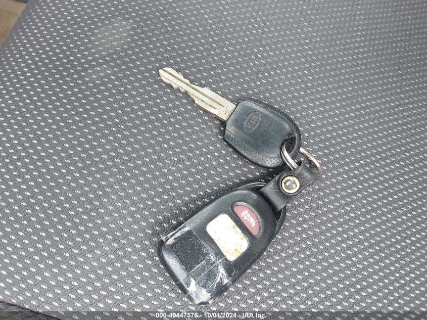 KNADE123376190025 2007 Kia Rio Lx