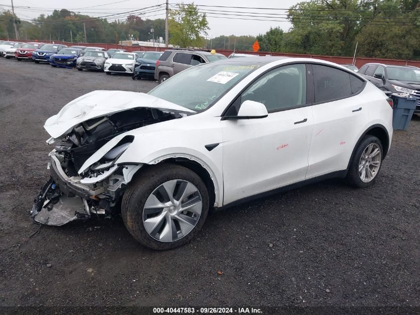 VIN 7SAYGDEEXPA079053 2023 TESLA MODEL Y no.2