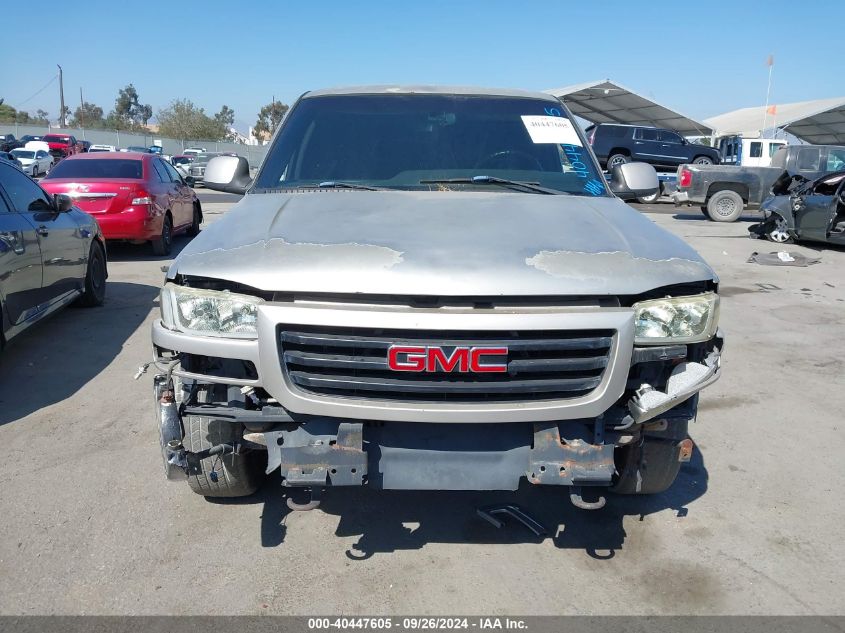 2004 GMC New Sierra C1500 VIN: 2GTEC13T841304678 Lot: 40447605