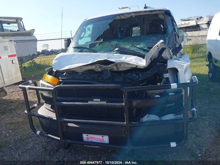 2018 Chevrolet Express G2500 VIN: 1GCWGBFG5J1311957 Lot: 40447977