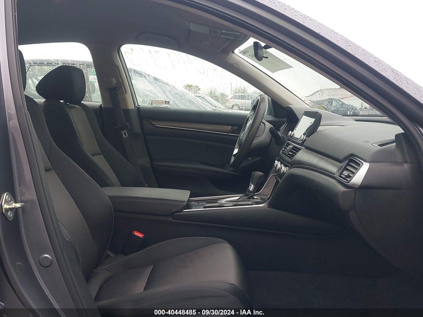 VIN 1HGCV1F16KA153999 2019 HONDA ACCORD LX