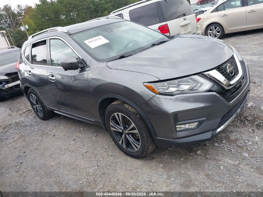 5N1AT2MT7HC883399 2017 NISSAN ROGUE - Image 1