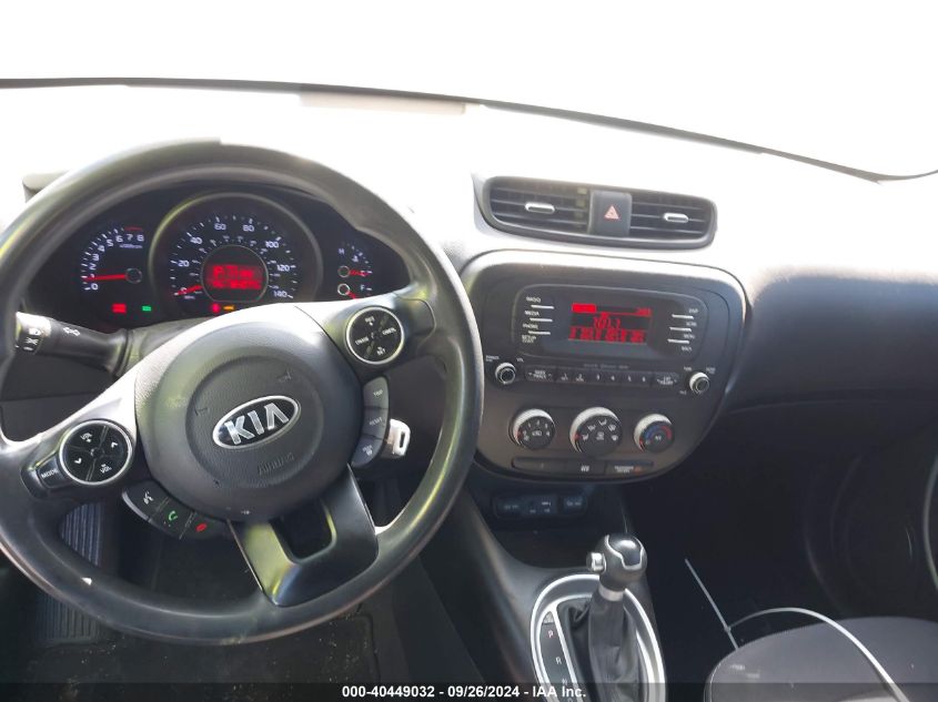 KNDJN2A2XF7160565 2015 Kia Soul