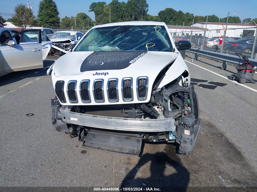 1C4PJLAB0GW125973 2016 Jeep Cherokee Sport