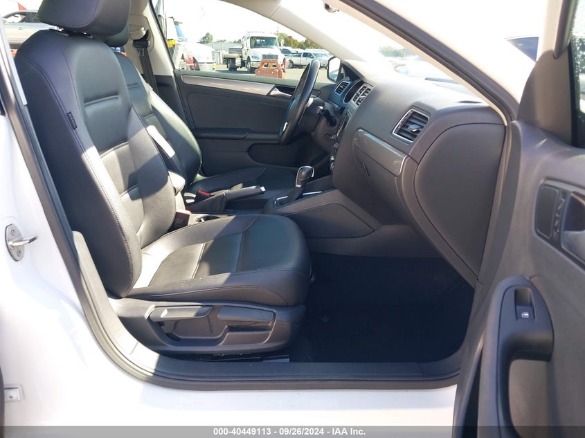VIN 3VWDB7AJXHM276607 2017 VOLKSWAGEN JETTA 1.4T SE