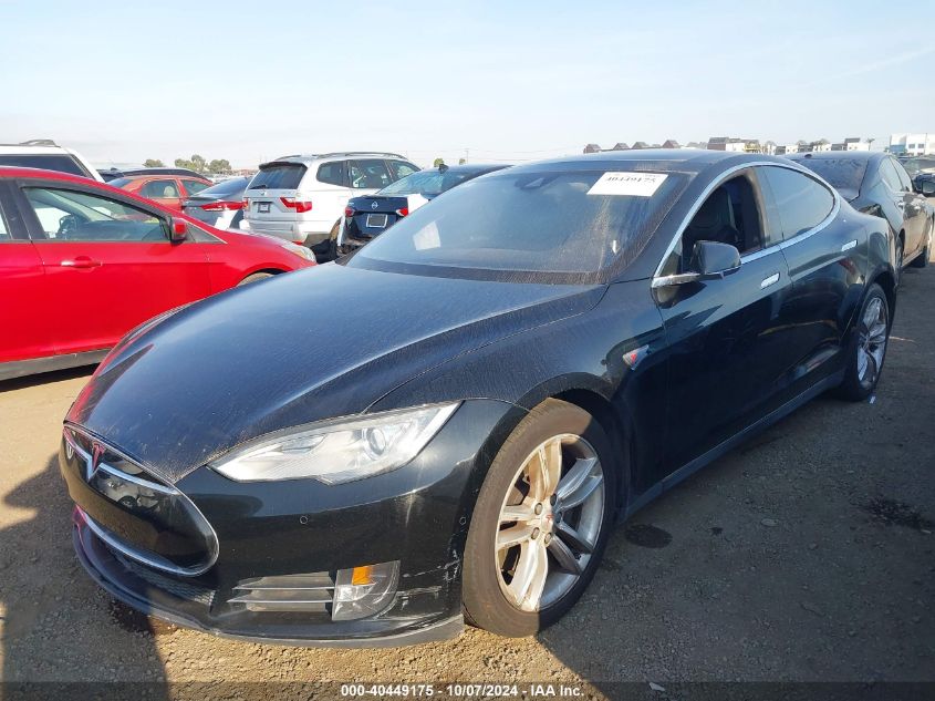 2016 Tesla Model S 60/70/75/85 VIN: 5YJSA1E18GF124509 Lot: 40449175