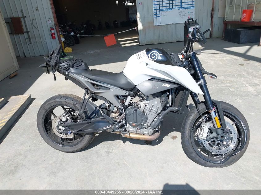 2023 Ktm 790 Duke VIN: LCETU740XPH700382 Lot: 40449255