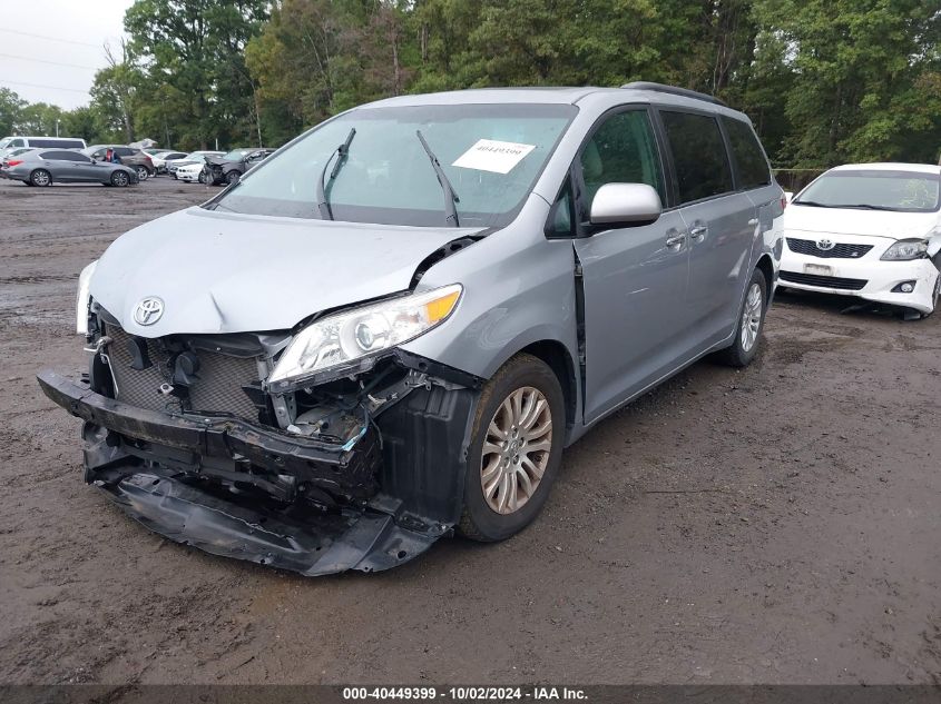 5TDYK3DC1FS687143 2015 TOYOTA SIENNA - Image 2