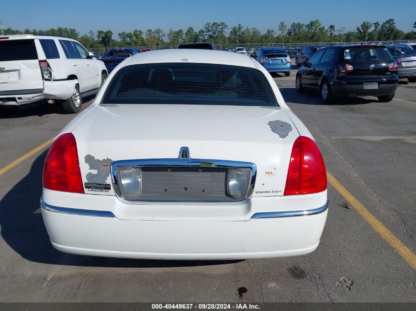 2007 Lincoln Town Car Signature VIN: 1LNHM81V67Y638776 Lot: 40449637