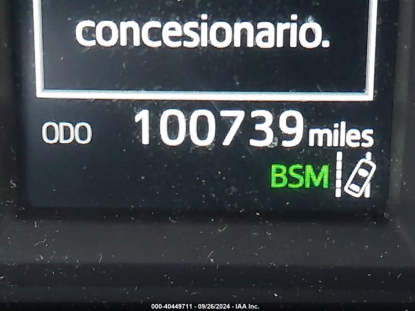 2T3NFREVXHW379500 2017 Toyota Rav4 Se