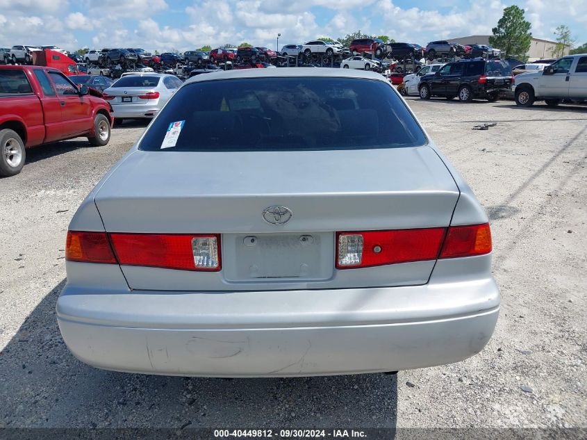 2000 Toyota Camry Le VIN: 4T1BG22K5YU013776 Lot: 40449812