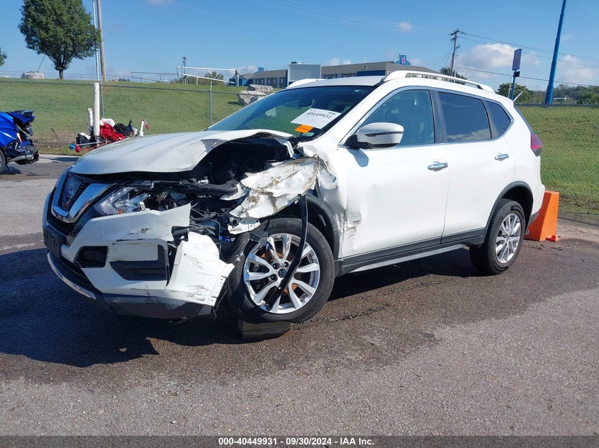 VIN KNMAT2MT0HP592868 2017 NISSAN ROGUE SV