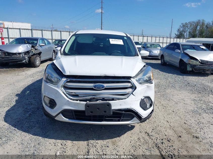 1FMCU9GD0KUB88279 2019 Ford Escape Se