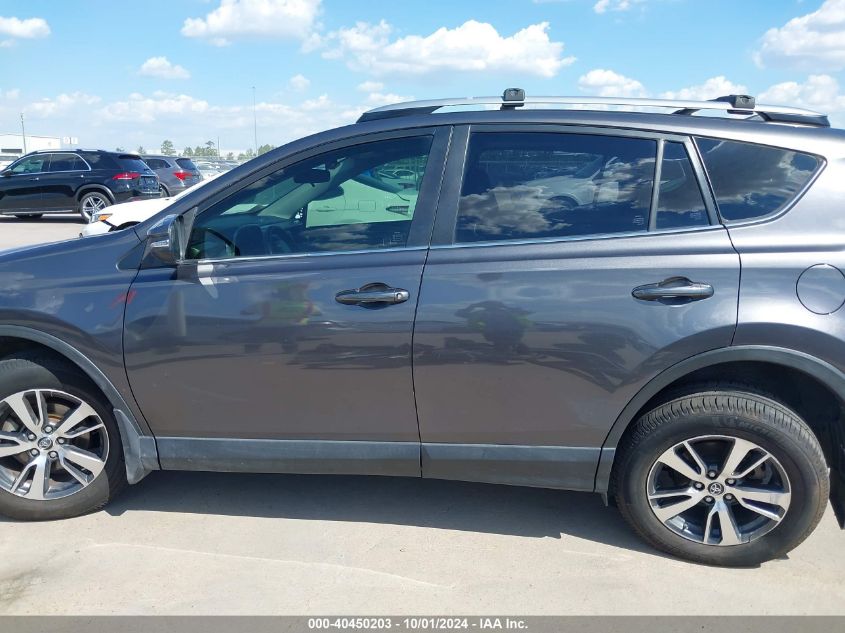 JTMWFREV7HJ117260 2017 Toyota Rav4 Xle