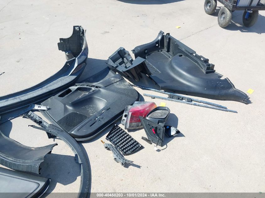 JTMWFREV7HJ117260 2017 Toyota Rav4 Xle