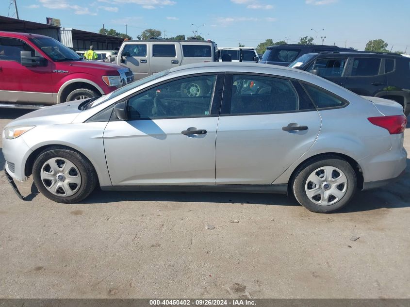 2017 Ford Focus S VIN: 1FADP3E29HL318630 Lot: 40450402