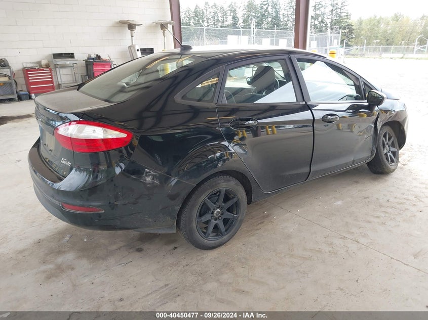 VIN 3FADP4AJ7KM121951 2019 FORD FIESTA S