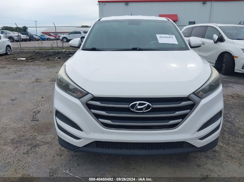 KM8J23A4XHU285615 2017 Hyundai Tucson Se