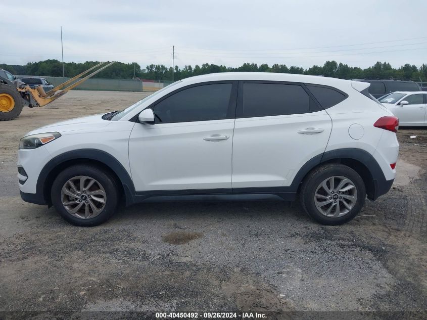 KM8J23A4XHU285615 2017 Hyundai Tucson Se