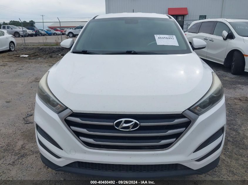 KM8J23A4XHU285615 2017 Hyundai Tucson Se