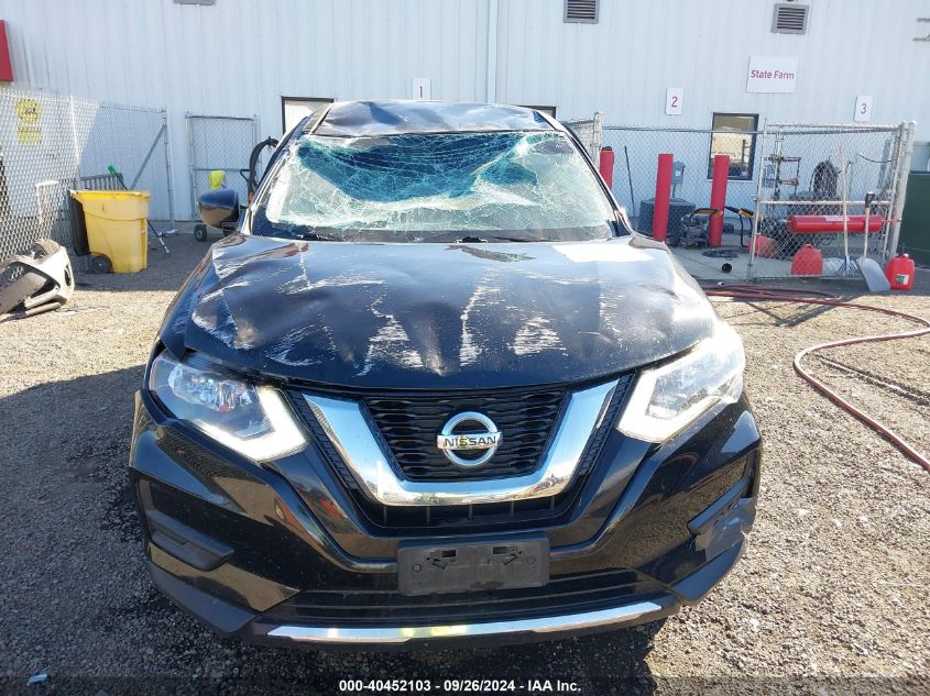 2017 Nissan Rogue S VIN: JN8AT2MVXHW252428 Lot: 40452103