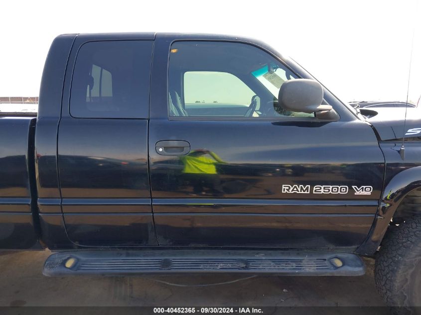 2000 Dodge Ram 2500 VIN: 1B7KF23W1YJ149669 Lot: 40452365