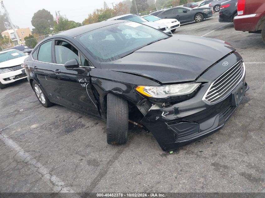 VIN 3FA6P0HD1KR173774 2019 Ford Fusion, SE no.1