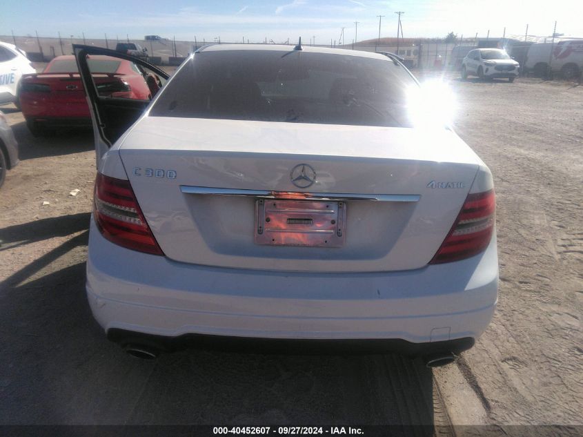 2012 Mercedes-Benz C 300 Luxury 4Matic/Sport 4Matic VIN: WDDGF8BB9CR233682 Lot: 40452607