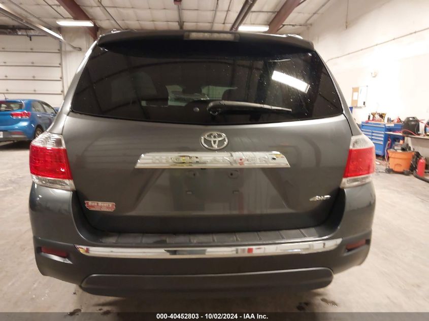 2013 Toyota Highlander Se V6 VIN: 5TDBK3EH9DS266882 Lot: 40452803