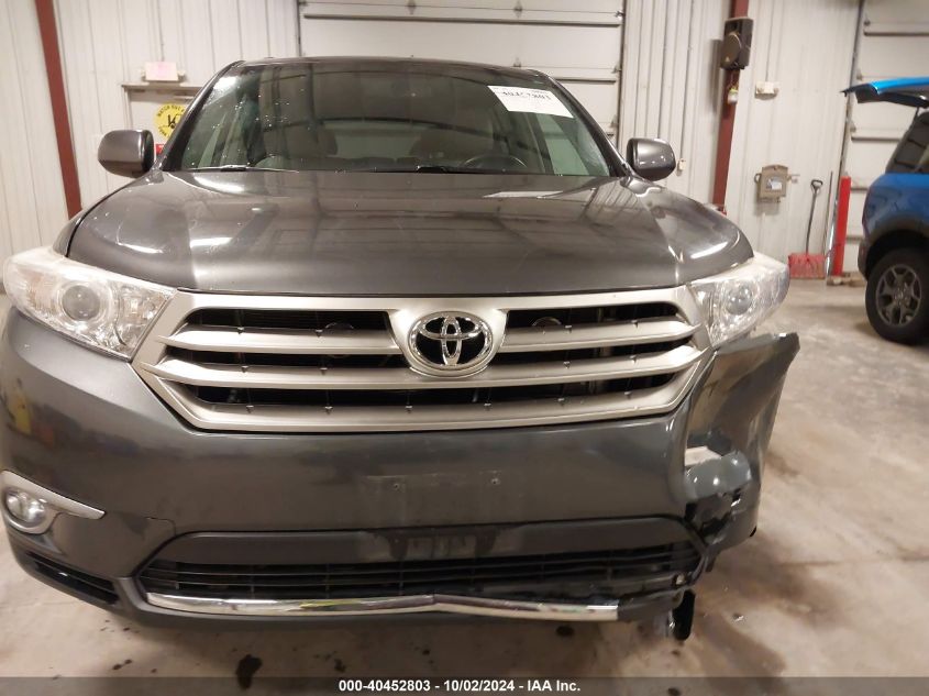 2013 Toyota Highlander Se V6 VIN: 5TDBK3EH9DS266882 Lot: 40452803