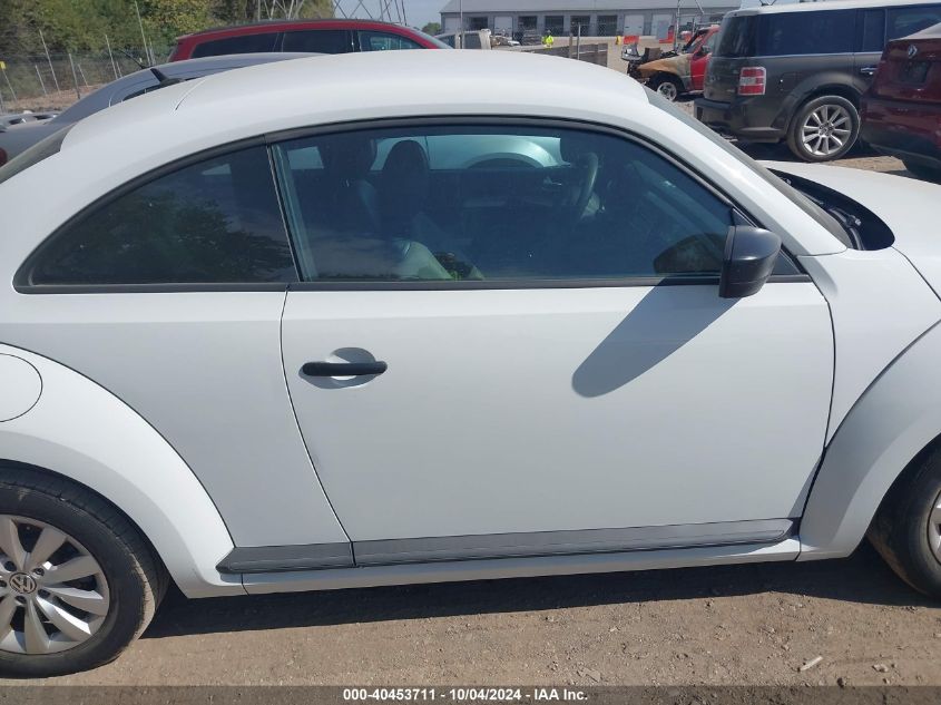 2015 Volkswagen Beetle 1.8T Fleet Edition VIN: 3VWF17AT8FM634233 Lot: 40453711