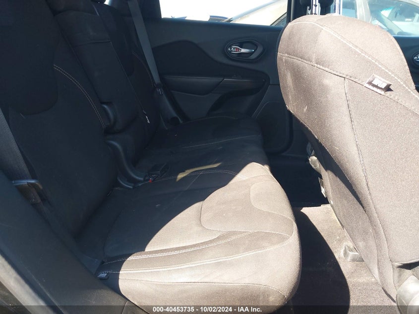 1C4PJLCS7HW549388 2017 Jeep Cherokee Latitude Fwd