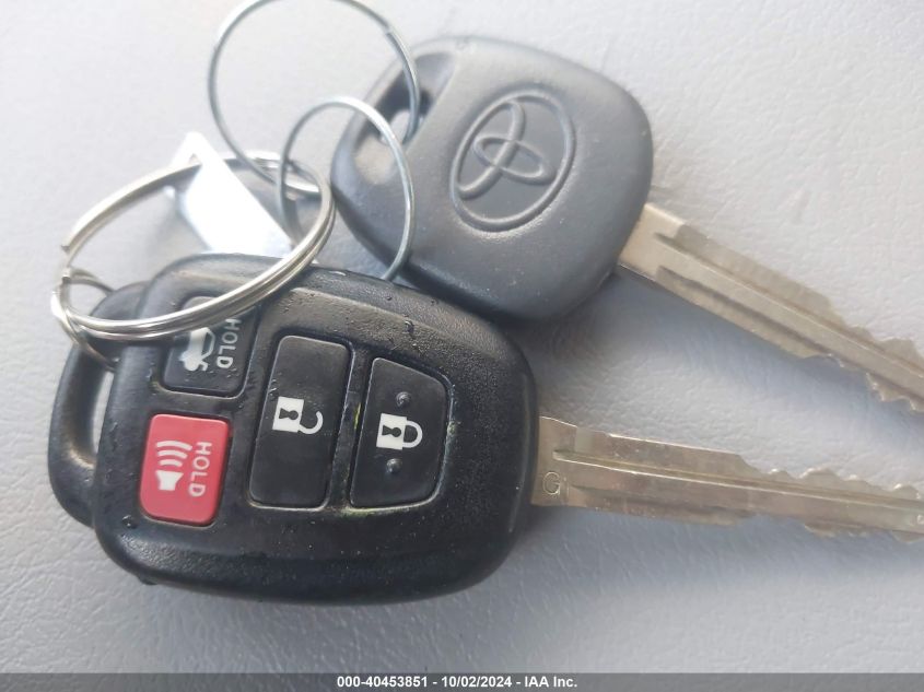 4T4BF1FK7CR163636 2012 Toyota Camry Le