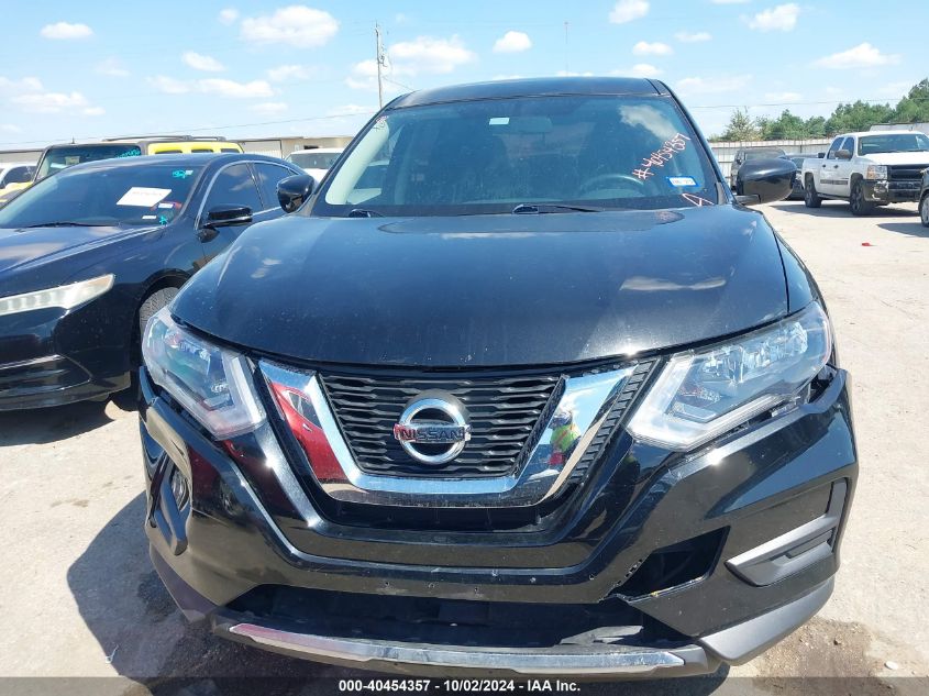 2017 Nissan Rogue S VIN: KNMAT2MT3HP500765 Lot: 40454357