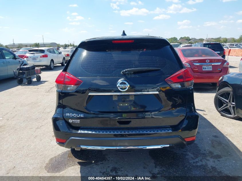 2017 Nissan Rogue S VIN: KNMAT2MT3HP500765 Lot: 40454357