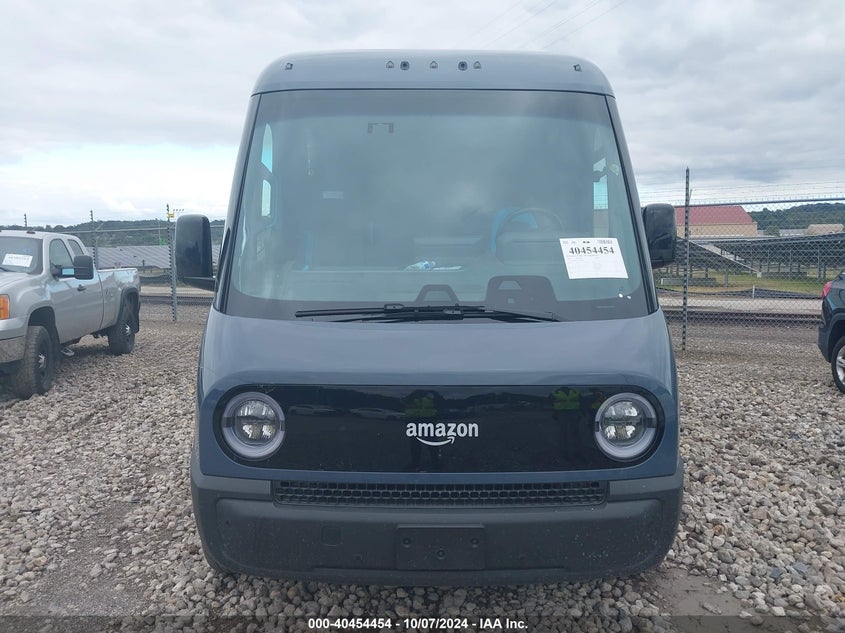 2023 Rivian Edv 700 VIN: 7FCEHEB75PN008284 Lot: 40454454