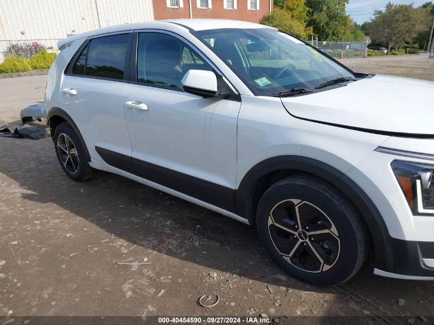 2023 Kia Niro Lx VIN: KNDCP3LE7P5070495 Lot: 40454590