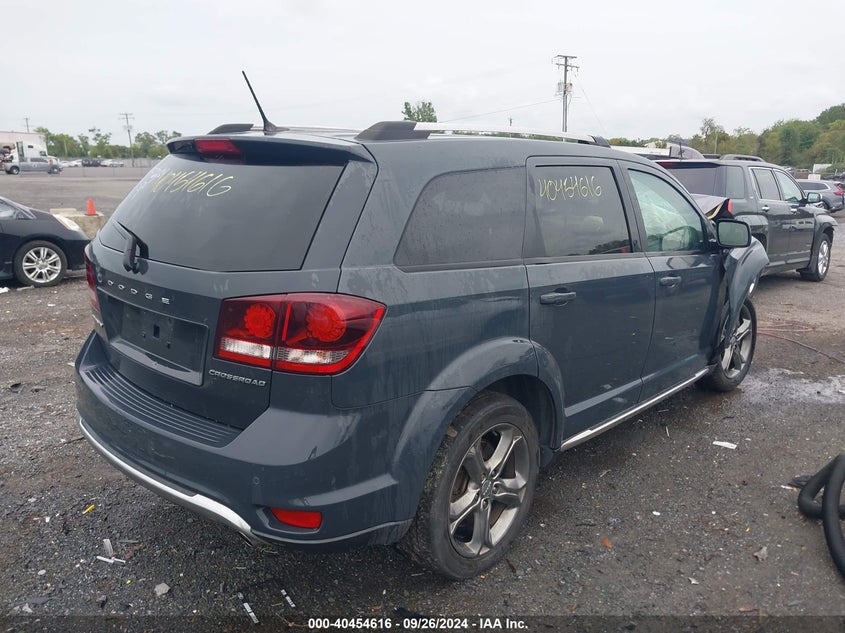 VIN 3C4PDCGG7HT581860 2017 DODGE JOURNEY CROSSROAD PLUS