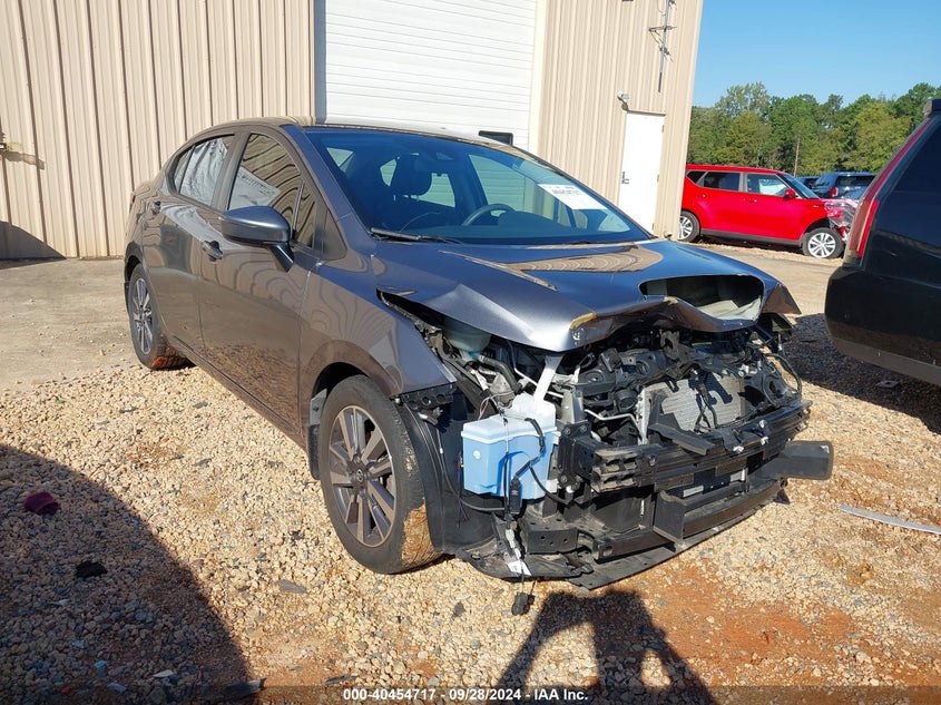 NISSAN VERSA SV 2020