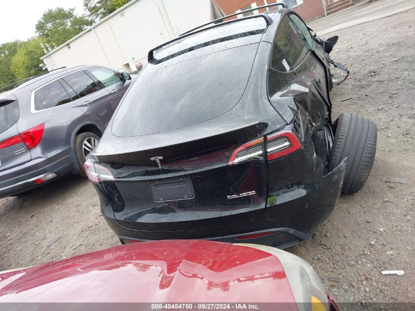 2021 Tesla Model Y Performance Dual Motor All-Wheel Drive VIN: 5YJYGDEF8MF211828 Lot: 40454750