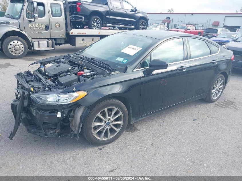 VIN 3FA6P0HD6HR290517 2017 Ford Fusion, SE no.2