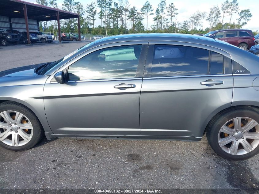 2013 Chrysler 200 Lx VIN: 1C3CCBAB8DN640843 Lot: 40455132