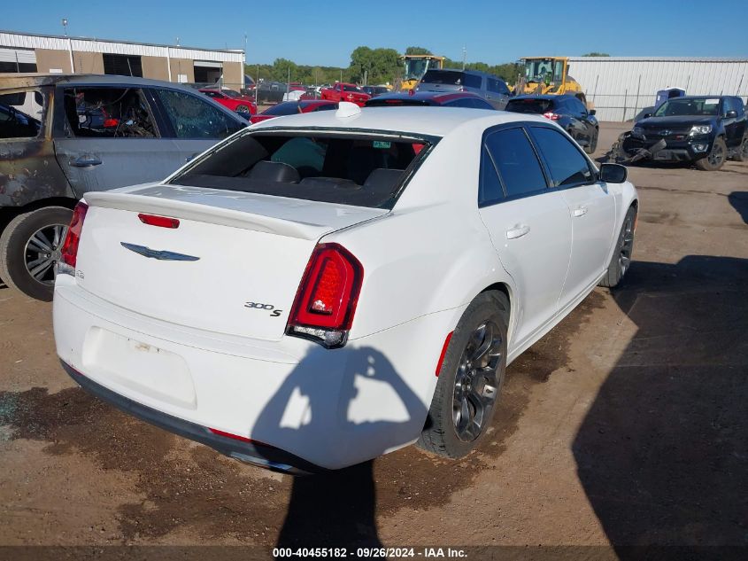 VIN 5YFBURHE7HP584674 2015 CHRYSLER 300 no.4