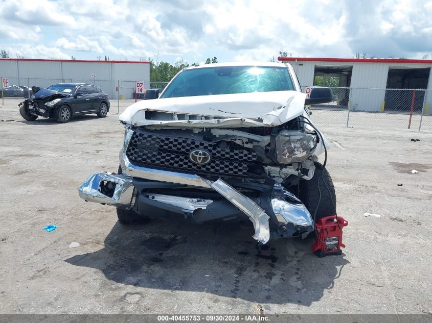 5TFDW5F12JX693711 2018 Toyota Tundra Sr5 5.7L V8