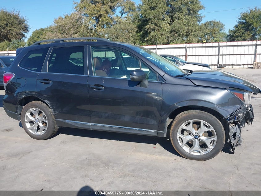VIN JF2SJAWC3JH401382 2018 SUBARU FORESTER 2.5I TOURING